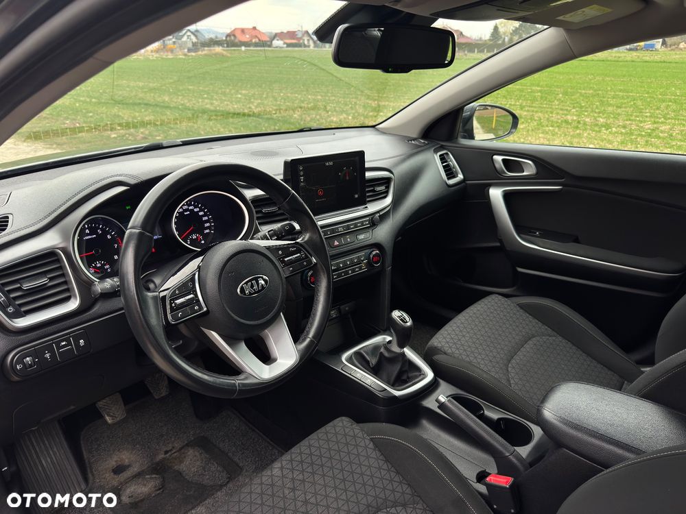 Kia Ceed 1.0 T-GDI L Business Line - 10