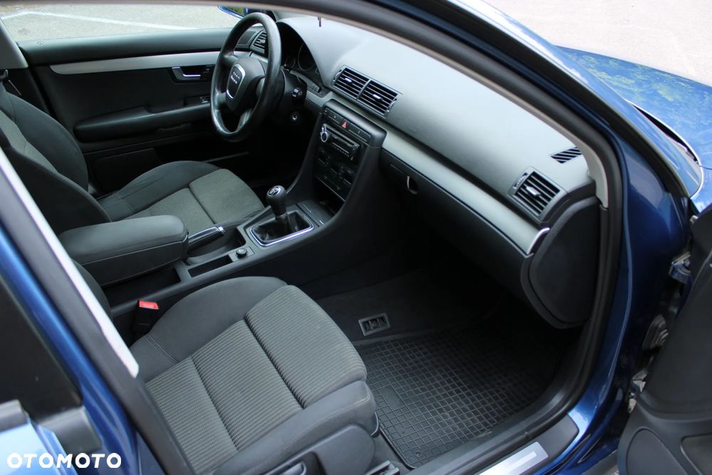 Audi A4 Avant 2.0 TDI - 12