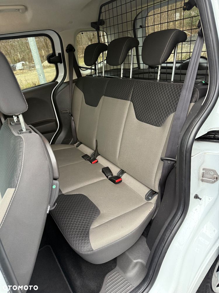 Ford Tourneo Connect 1.5 TDCi Trend - 12