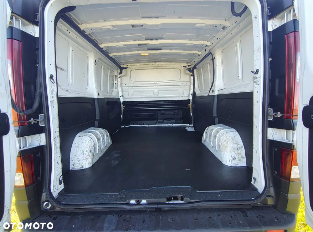 Renault TRAFIC - 18