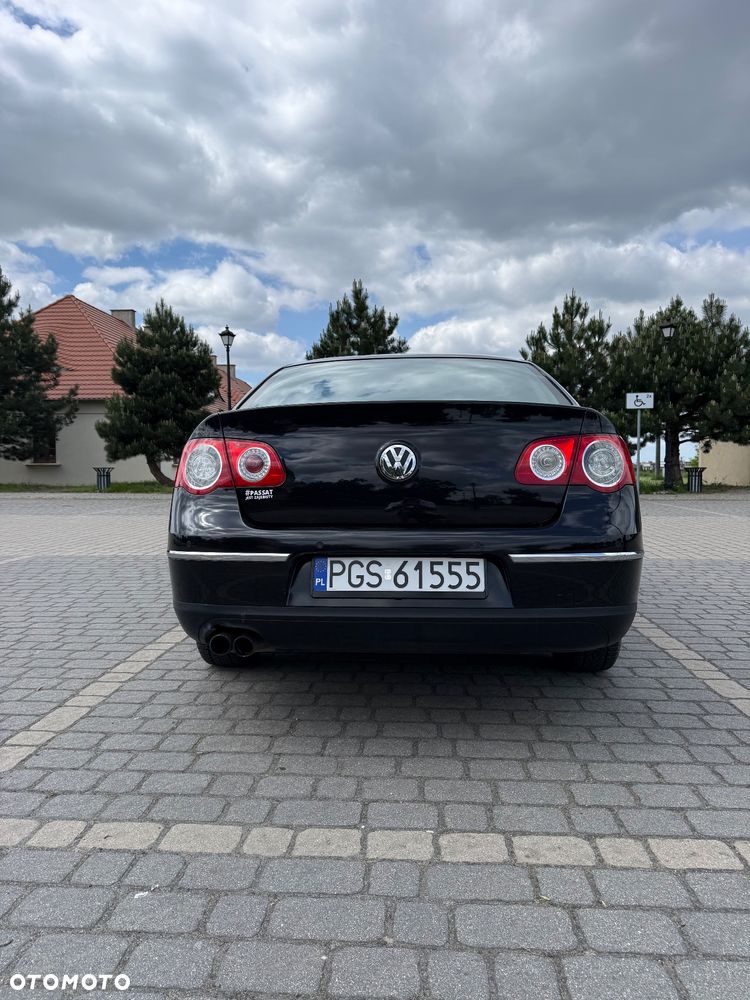 Volkswagen Passat 1.8 TSI Comfortline - 6