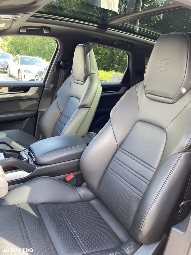 Porsche Cayenne E-Hybrid - 10