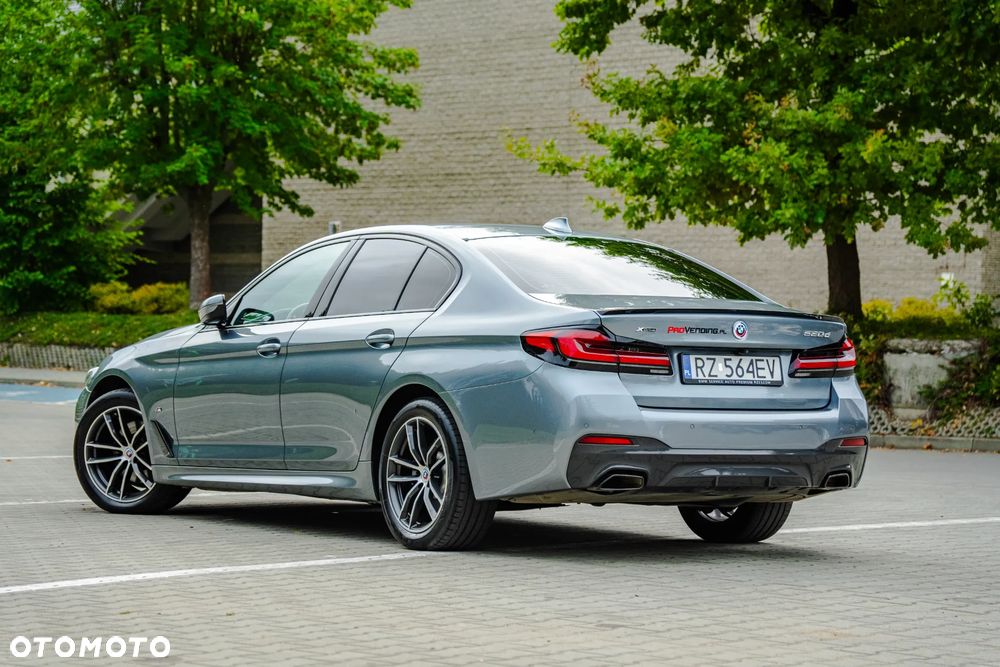 BMW Seria 5 520d xDrive MHEV M Sport sport - 8