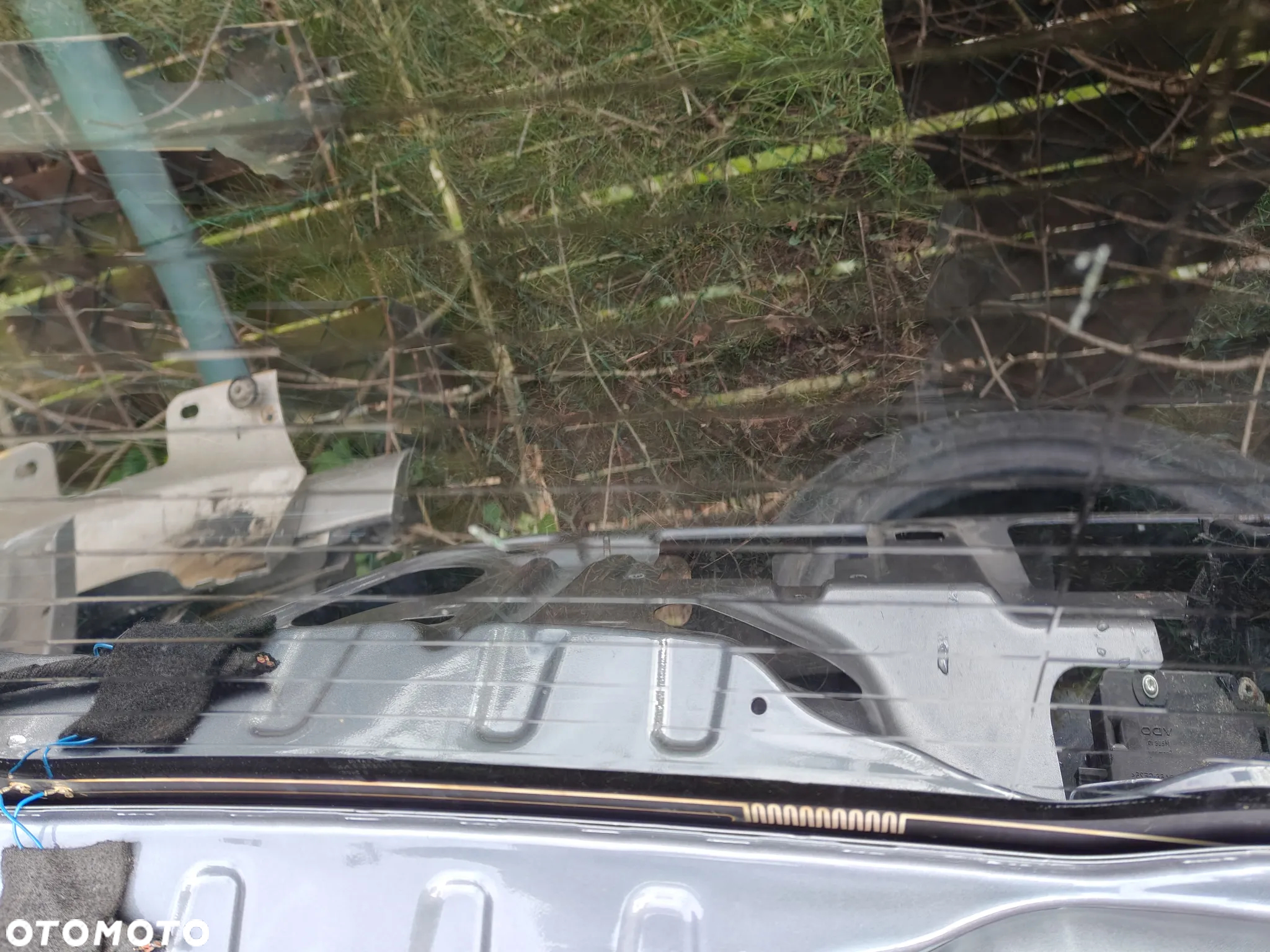 MERCEDES W211 Kombi Klapa Tylna Lak 368 - 23