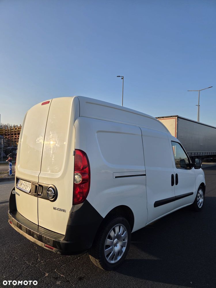 Opel COMBO VAN - 33