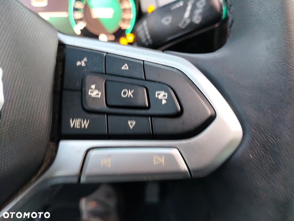 Volkswagen Golf - 15