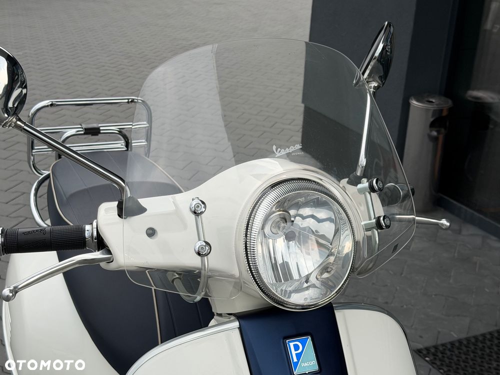 Vespa GTS - 16