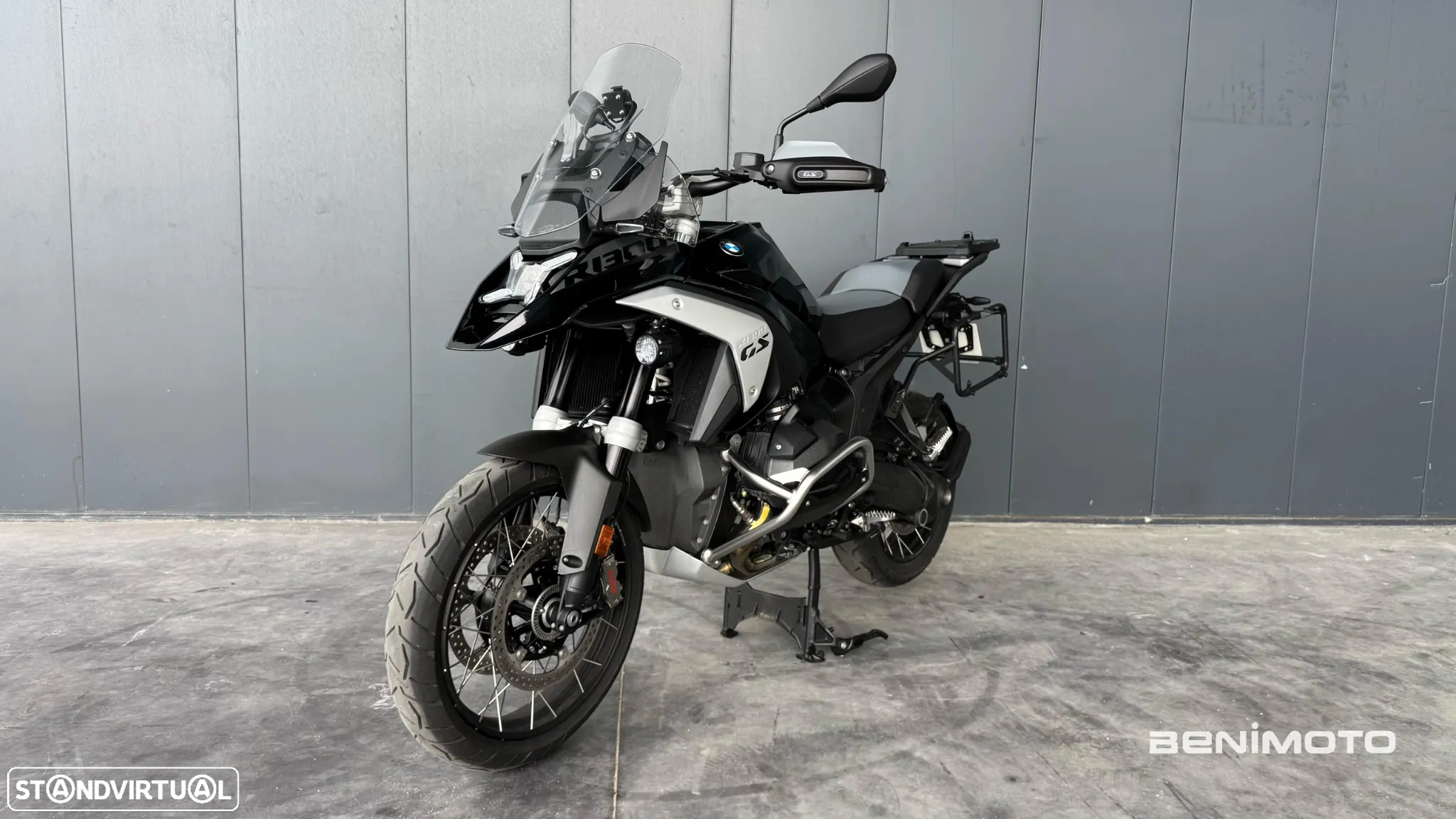 BMW R 1300 GS Triple Black - 3