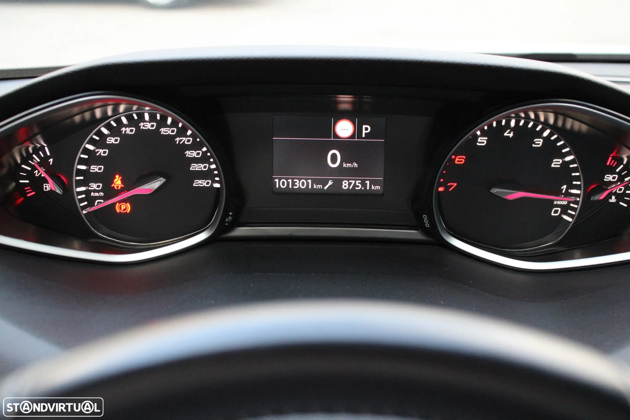 Peugeot 308 1.2 PureTech Allure EAT8 - 11