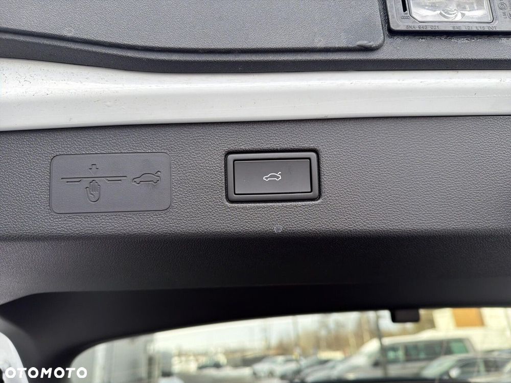 Volkswagen T-Roc 1.5 eTSI Style DSG - 18