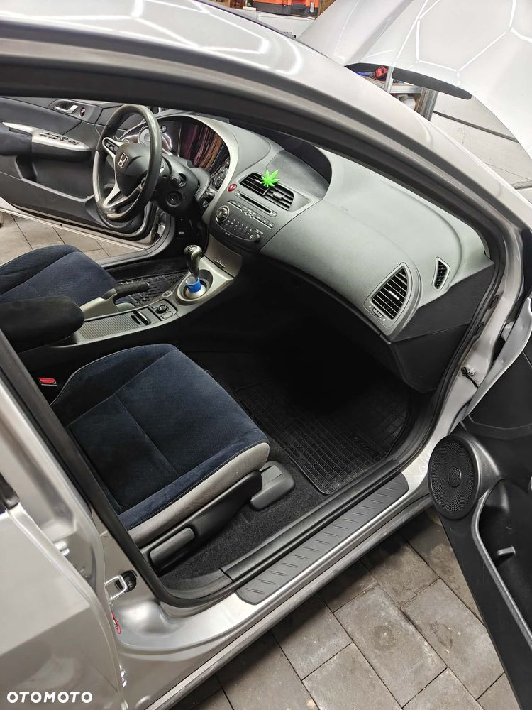 Honda Civic 1.8i-VTEC Comfort - 9