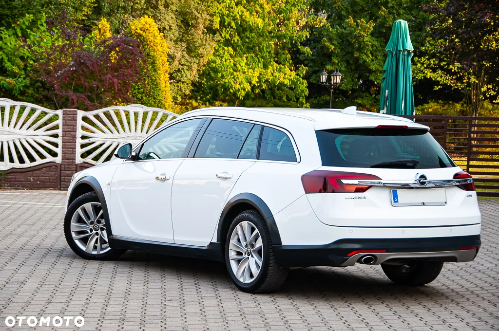 Opel Insignia Country Tourer 2.0 Diesel Exclusive - 17