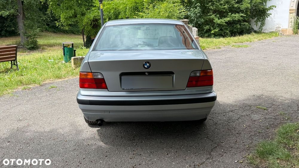 BMW Seria 3 - 7