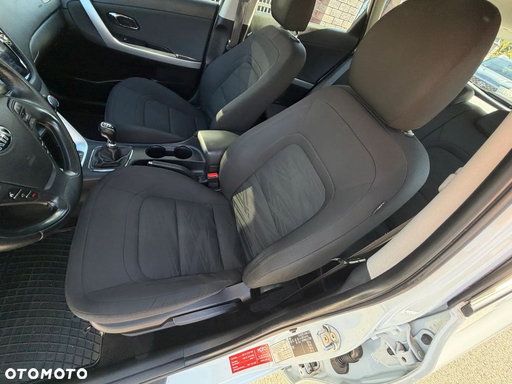 Kia Ceed 1.4 S - 11