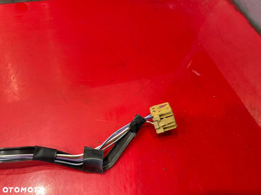 VW POLO 9N LUSTERKO PRAWE CZARNE - 4