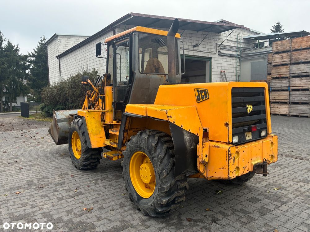 JCB 410 - 7