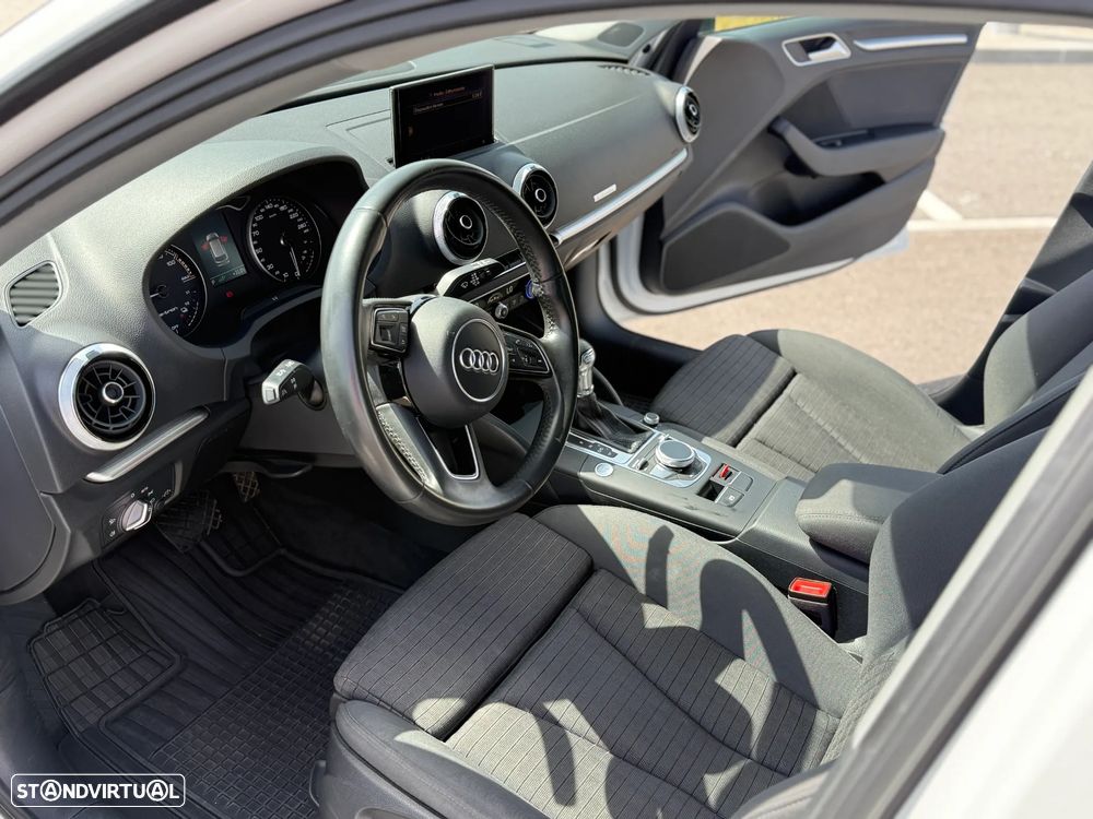 Audi A3 Sportback e-tron 1.4 TFSI S tronic - 7