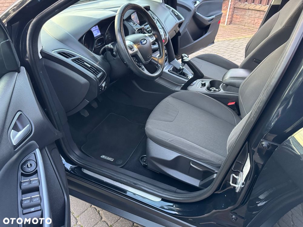 Ford Focus 1.6 TDCi DPF Titanium - 13