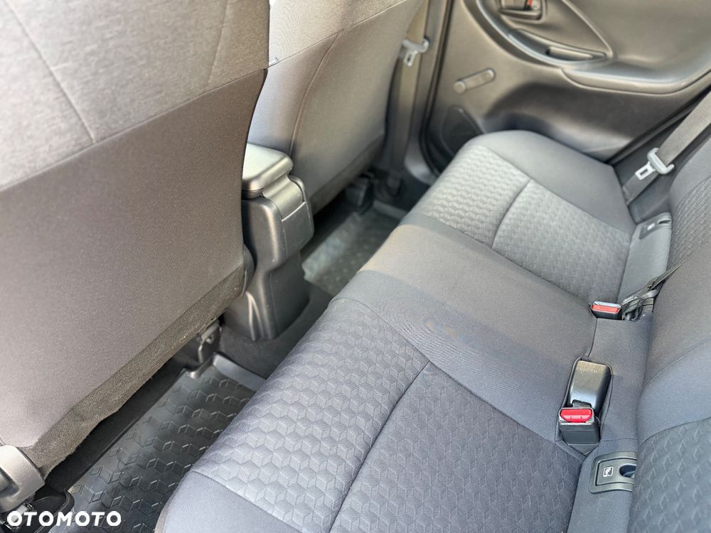 Toyota Yaris - 22