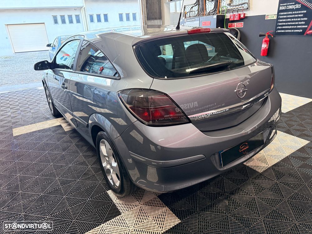 Opel Astra GTC 1.3 CDTI - 4