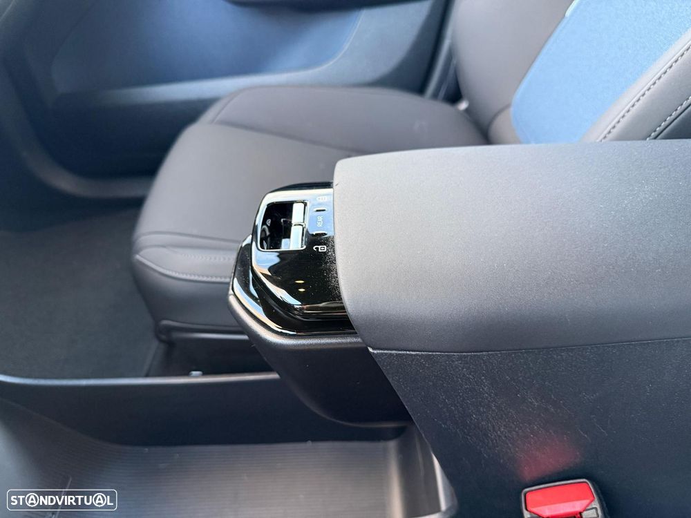 Volvo EX30 Single Motor RWD Core - 18