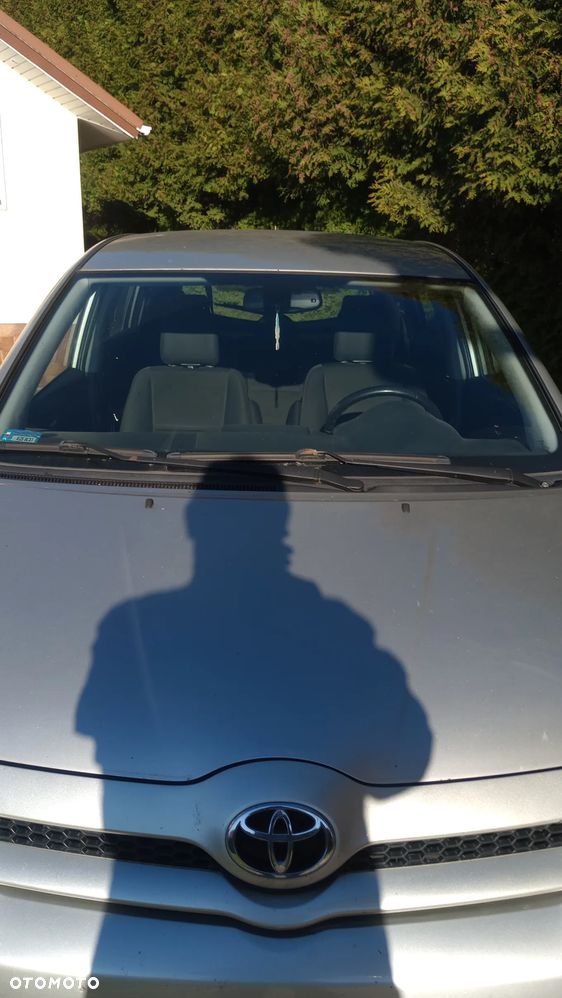 Toyota Corolla Verso 2.0 D-4D Sol - 4