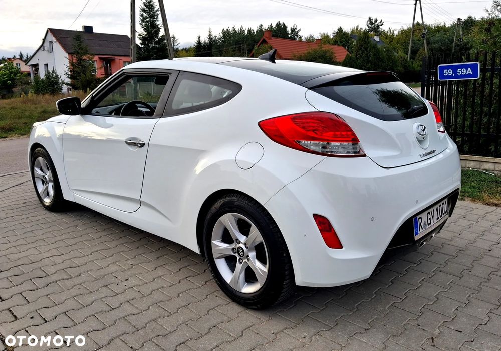 Hyundai Veloster 1.6 Premium - 3