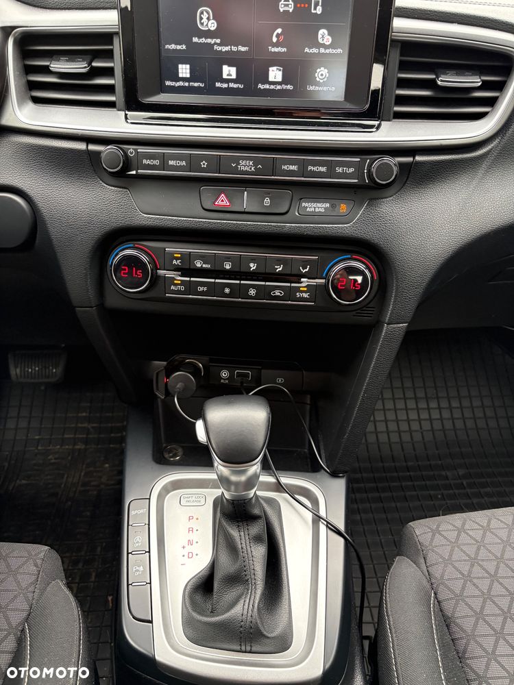 Kia Ceed 1.4 T-GDI L DCT - 12