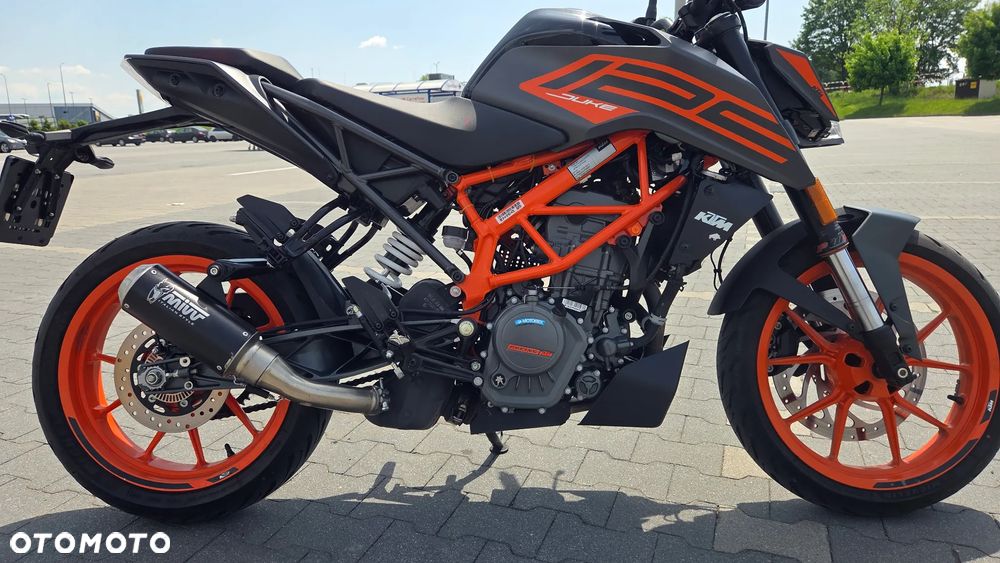 KTM Duke - 18