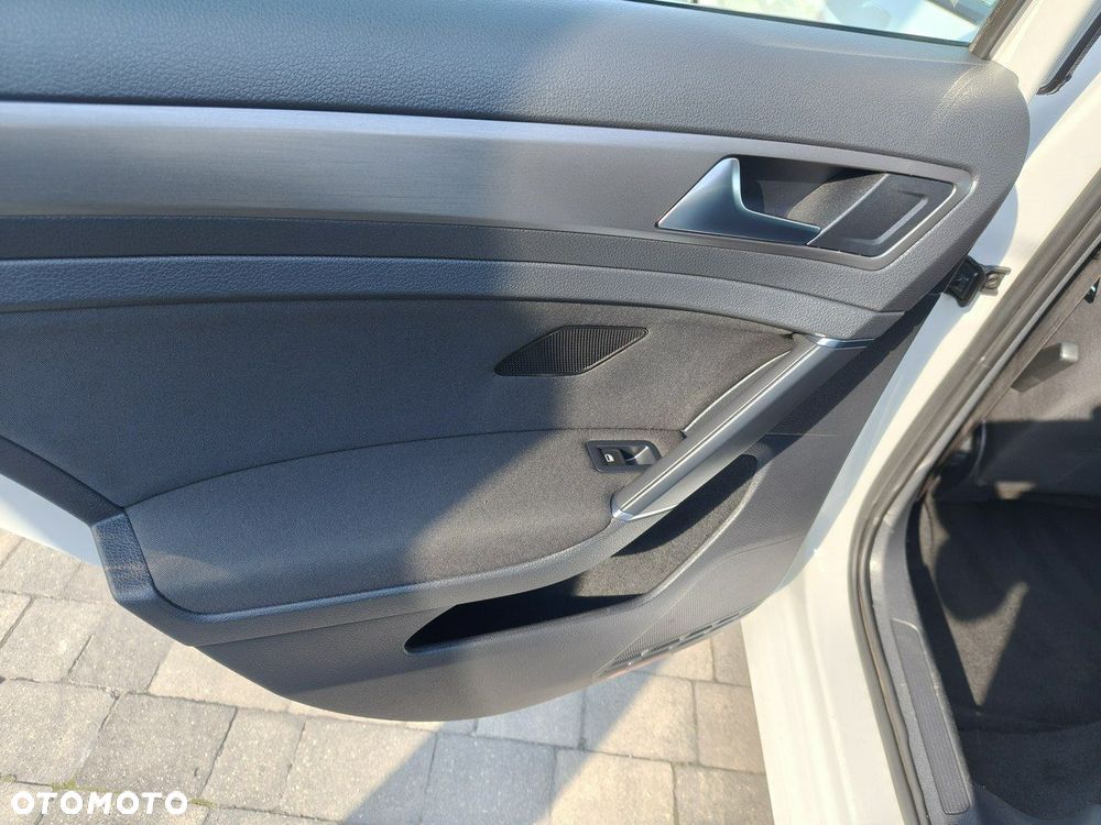 Volkswagen Golf 1.4 TSI BlueMotion Technology Comfortline - 28