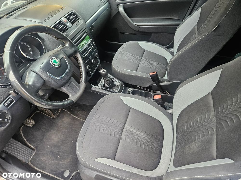 Skoda Yeti 1.4 TSI Adventure - 8