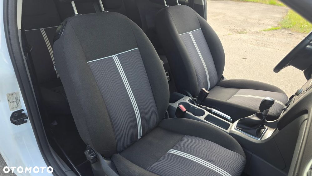 Ford Focus 1.6 16V Viva II - 25
