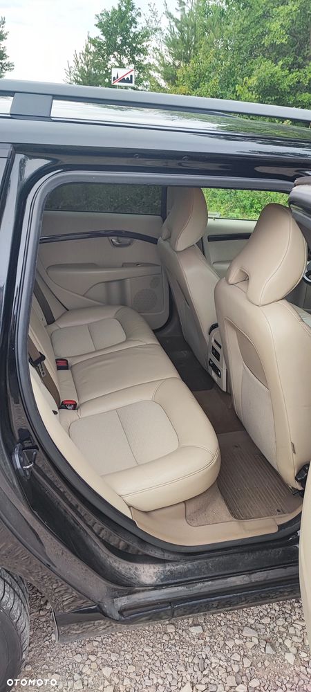 Volvo V70 2.0 Momentum - 29
