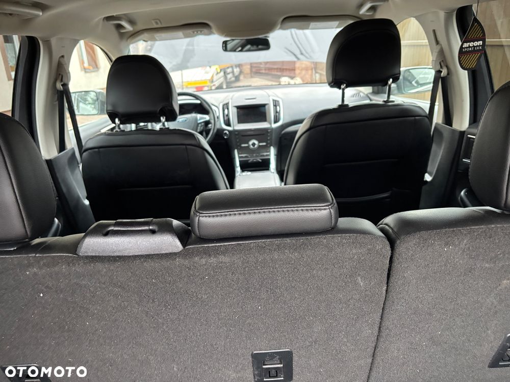 Ford Kuga 2.0 EcoBoost 4x4 Titanium - 33