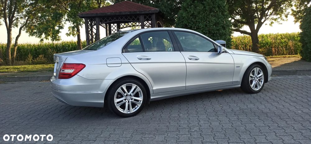 Mercedes-Benz Klasa C 180 T CDI DPF (BlueEFFICIENCY) Avantgarde - 8
