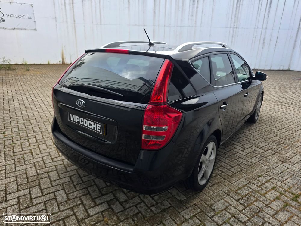 Kia Ceed SW 1.6 CRDi EX ISG - 31