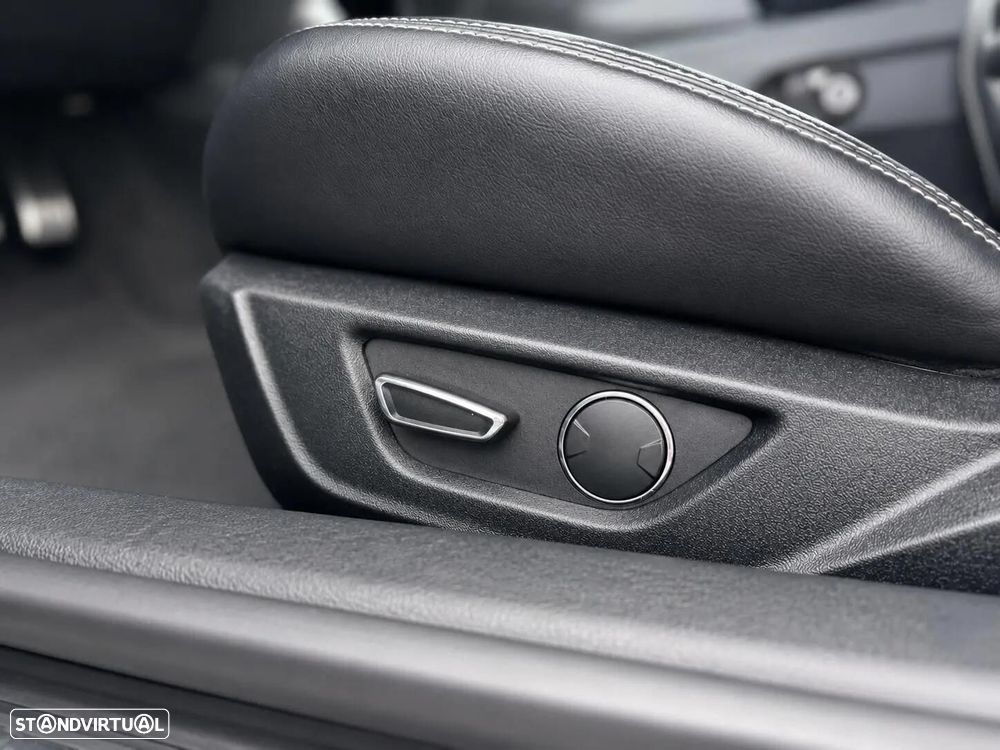 Ford Mustang 2.3 Eco Boost - 35