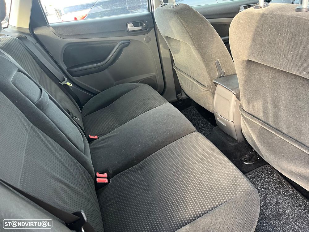 Ford Focus SW 1.6 TDCi Ghia CVT - 8