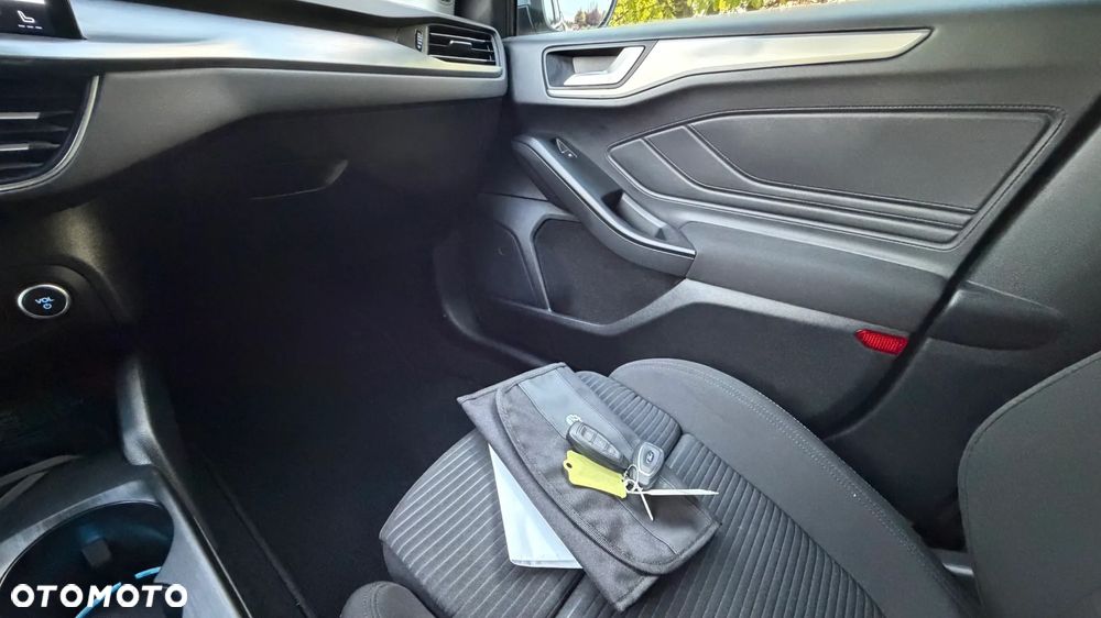 Ford Focus 1.5 EcoBlue STart-Stopp-System TITANIUM - 28
