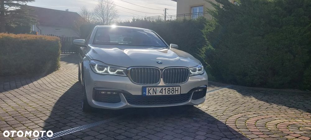 BMW Seria 7 740e iPerformance - 2