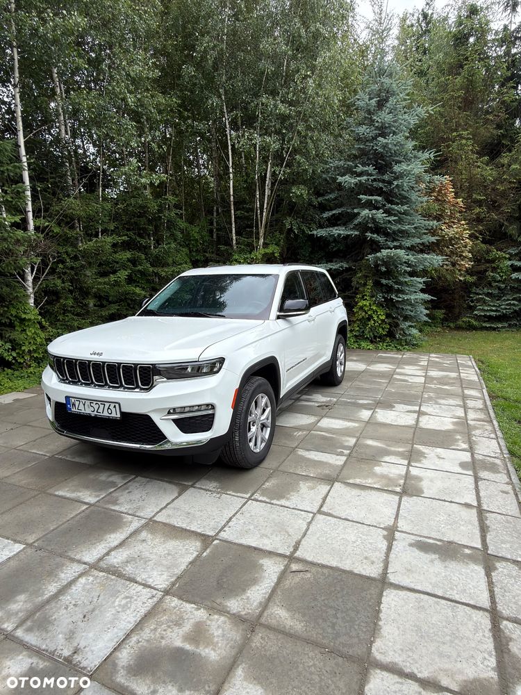 Jeep Grand Cherokee - 16
