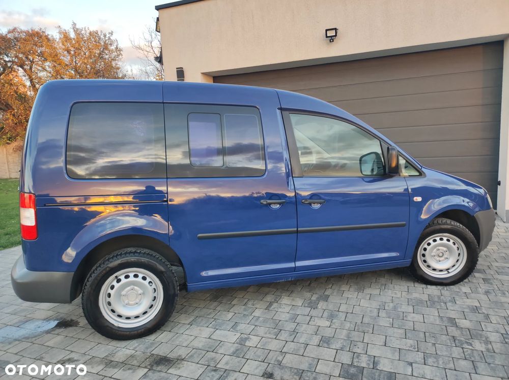Volkswagen Caddy - 23