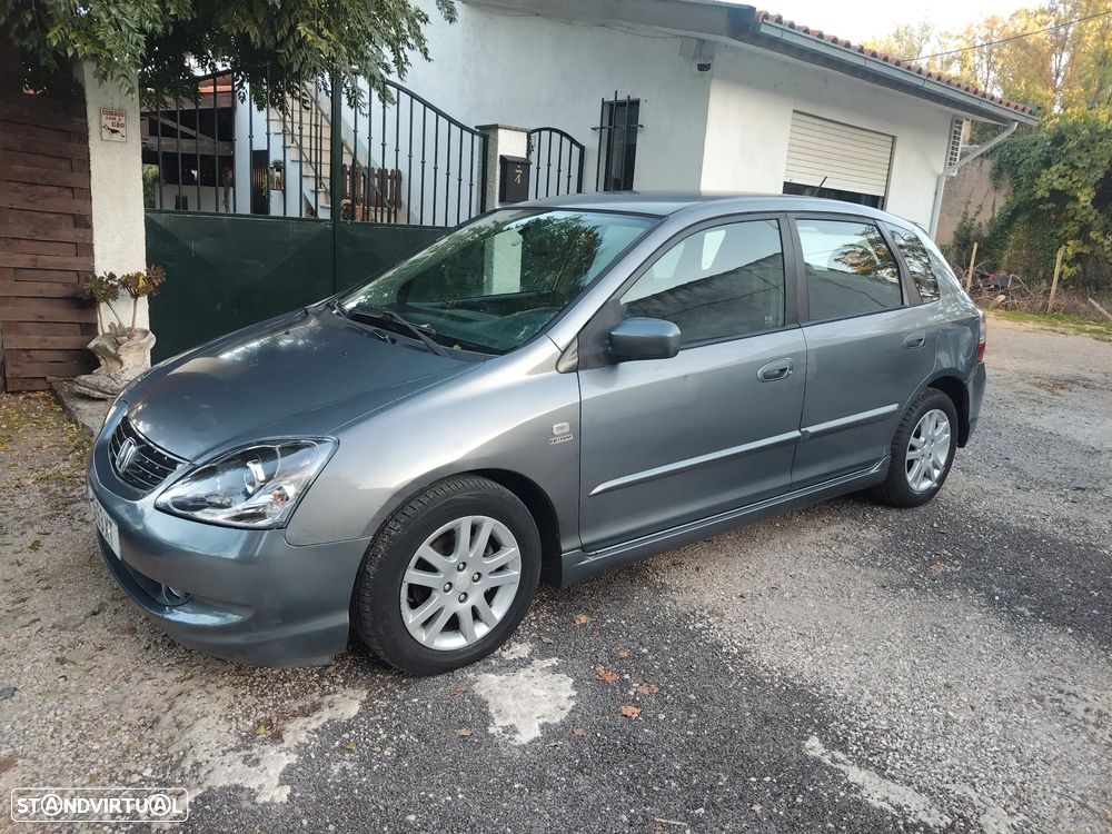 Honda Civic 1.6 ES Exclusive - 3