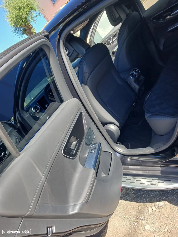 Mercedes-Benz GLC 300 - 6