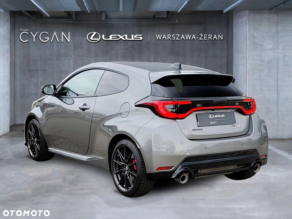 Toyota Yaris - 5