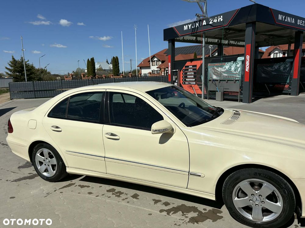 Mercedes-Benz Klasa E - 2