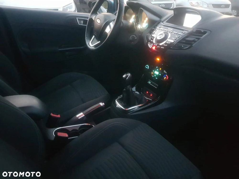 Ford Fiesta 1.0 EcoBoost Start-Stop ST-LINE - 30