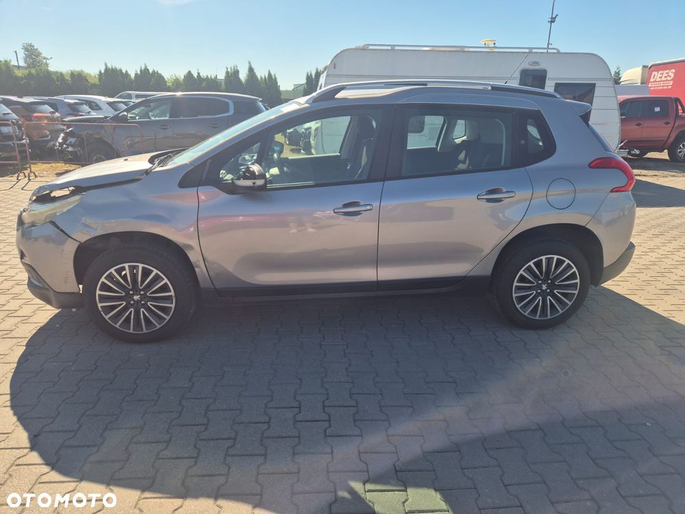 Peugeot 2008 1.6 BlueHDi Allure - 6