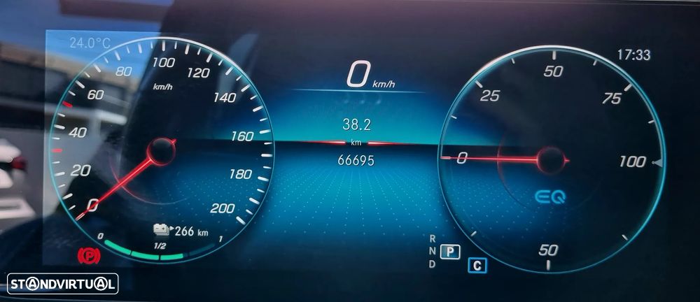 Mercedes-Benz EQA 250+ Electric Art - 16