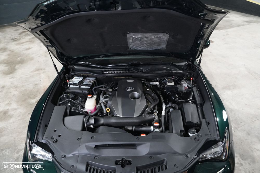 Lexus RC 200t F Sport Plus - 16